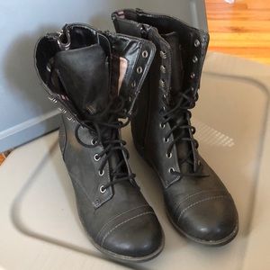 Black lace up boots